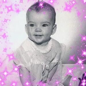 Meet your Posher, Dynise